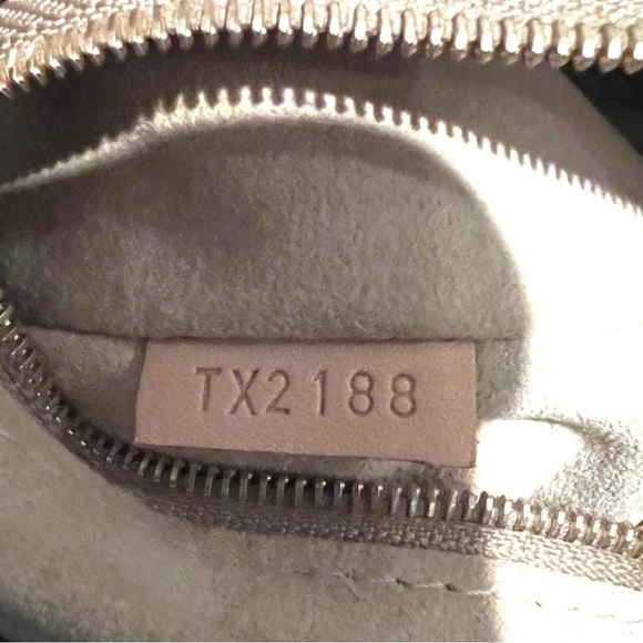 Louis Vuitton Artsy Bag!!!! - Picture 5 of 13